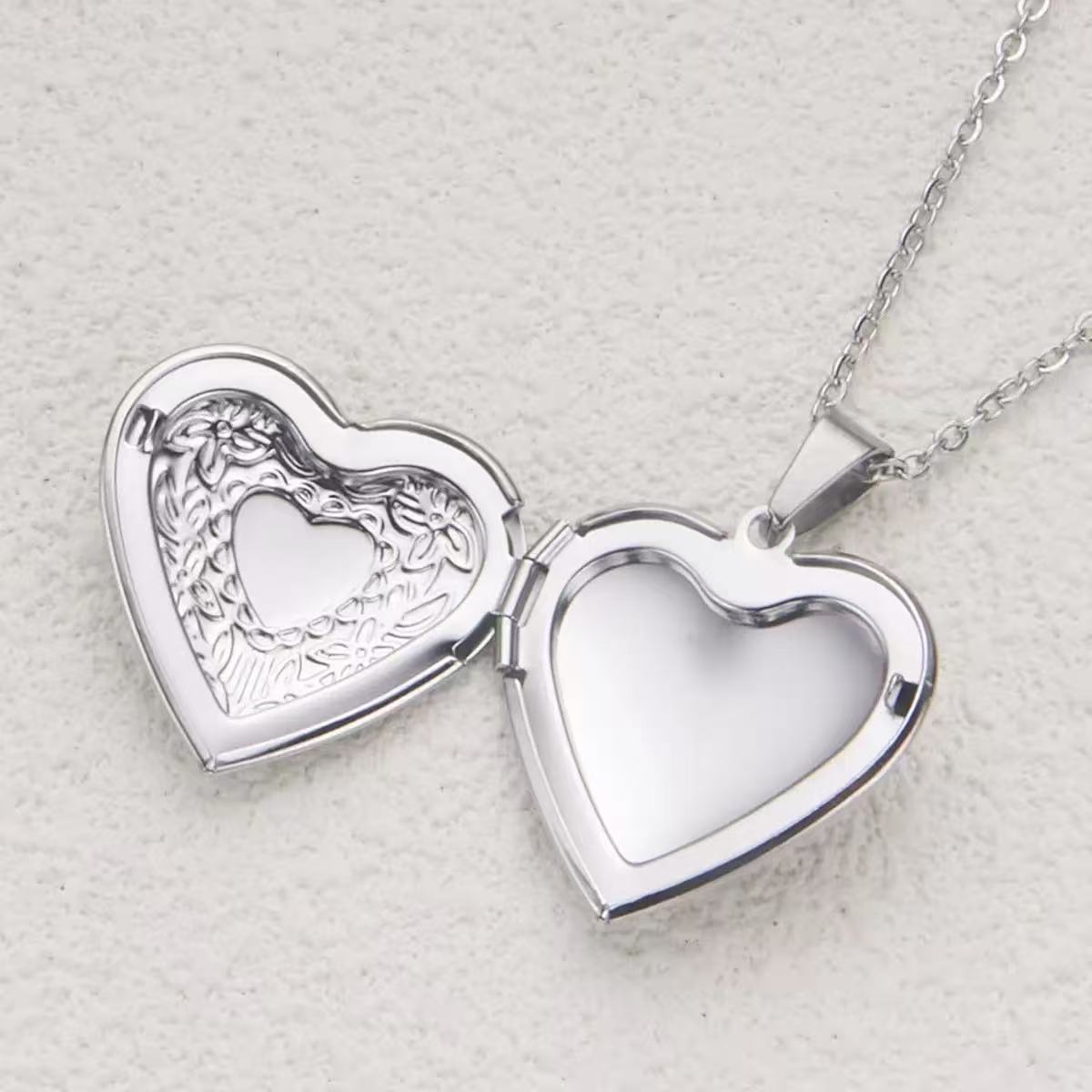 Romantische Hartvormige Hanger - Heart Locket Necklace Photo recensie en prijs