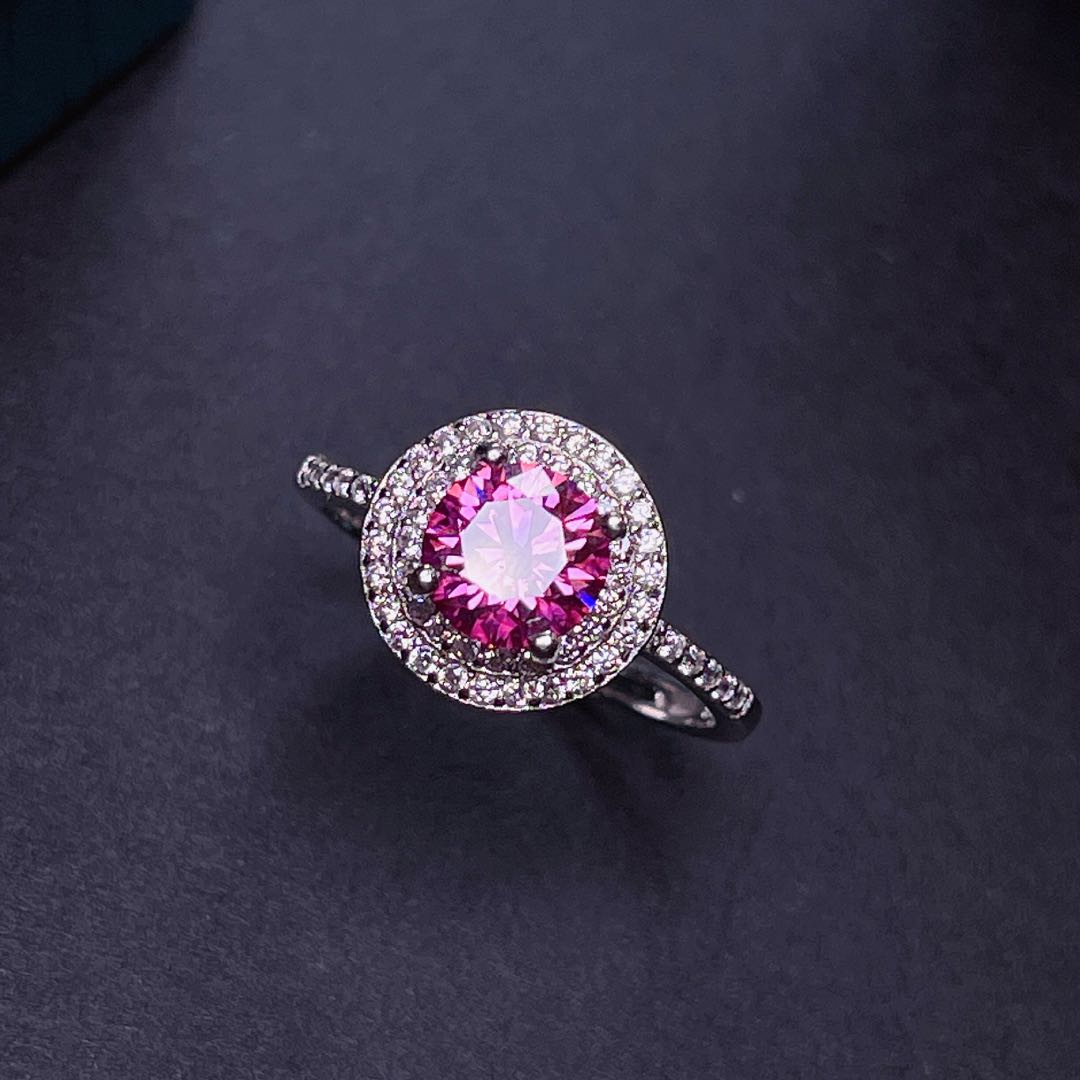 Nieuwe Knetterende Roze Moissa - Moissanite Engagement Ring 1 Carat recensie en prijs