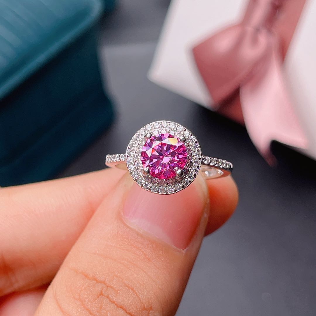 Nieuwe Knetterende Roze Moissa - Moissanite Engagement Ring 1 Carat recensie en prijs