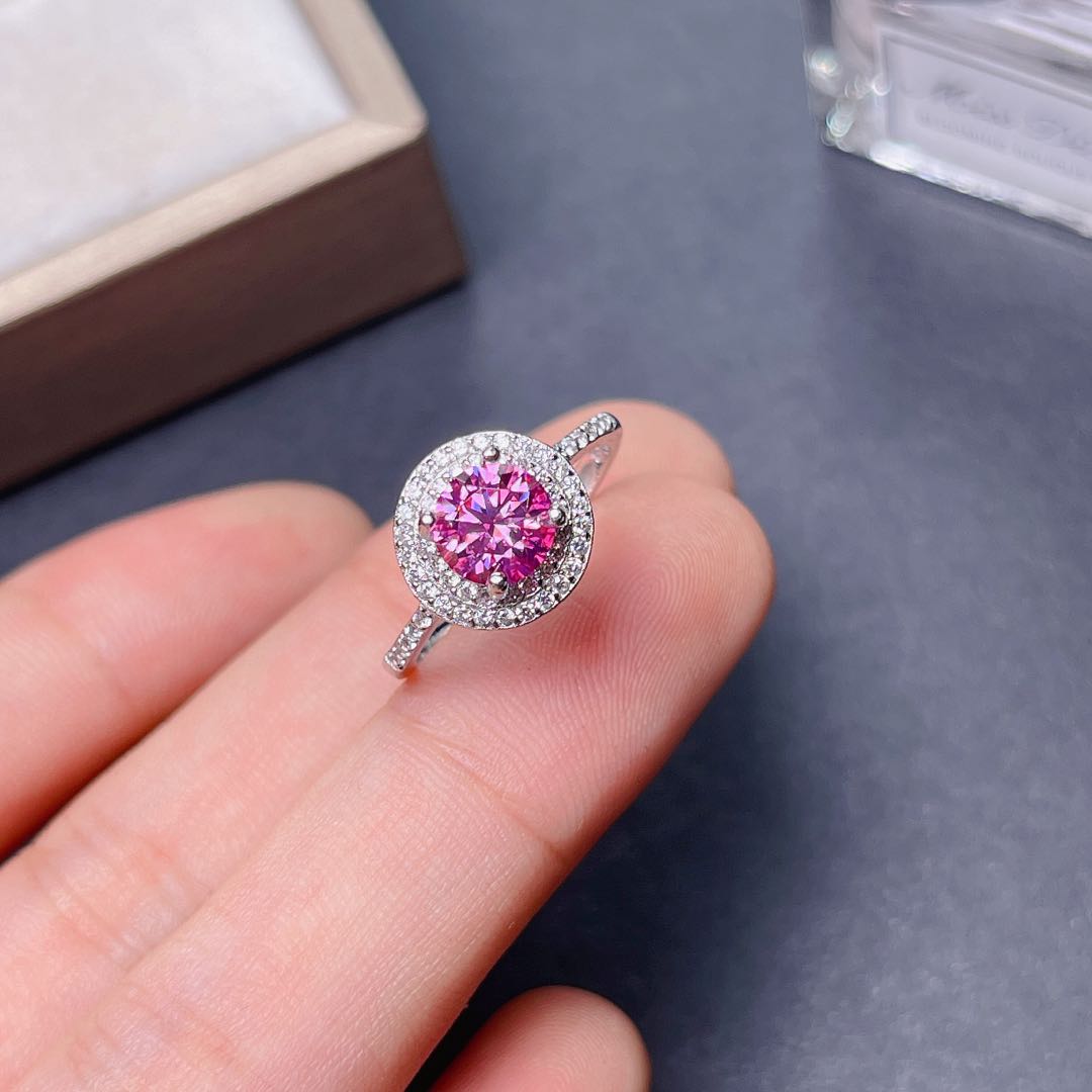 Nieuwe Knetterende Roze Moissa - Moissanite Engagement Ring 1 Carat recensie en prijs